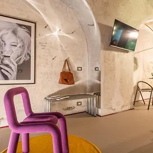 Ruins_design Loft 150 Mt From Colosseum Appartamento