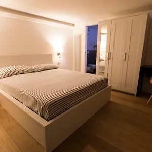  Appartamento Casa Fabrizio Ai Gradoni Di Chiaia Italia